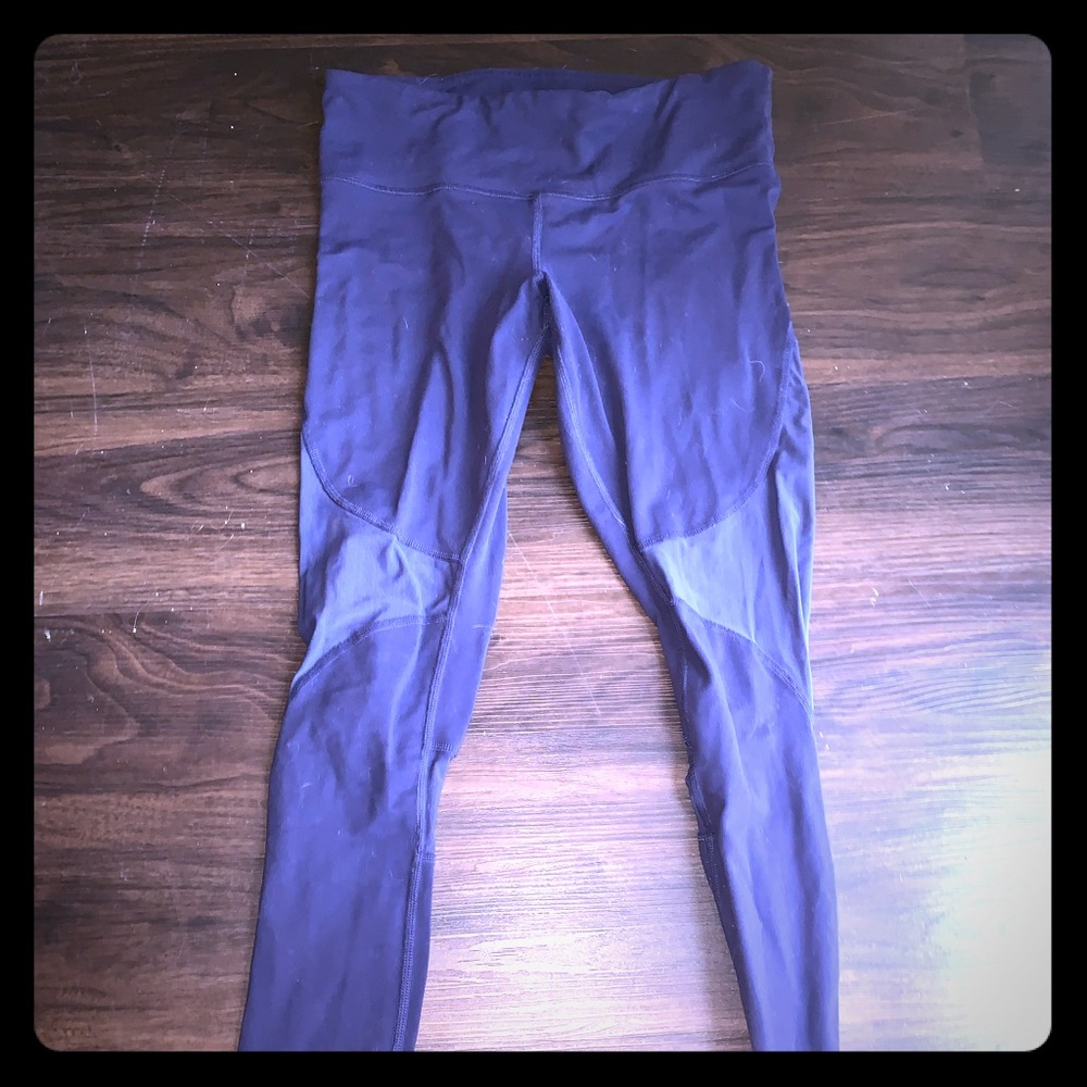 Navy Alo Yoga leggings